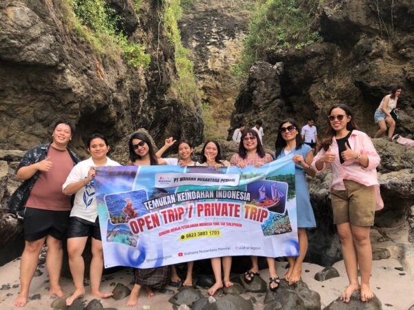 Open Trip Pulau Bedil Wedi Ireng Green Island - Image 3