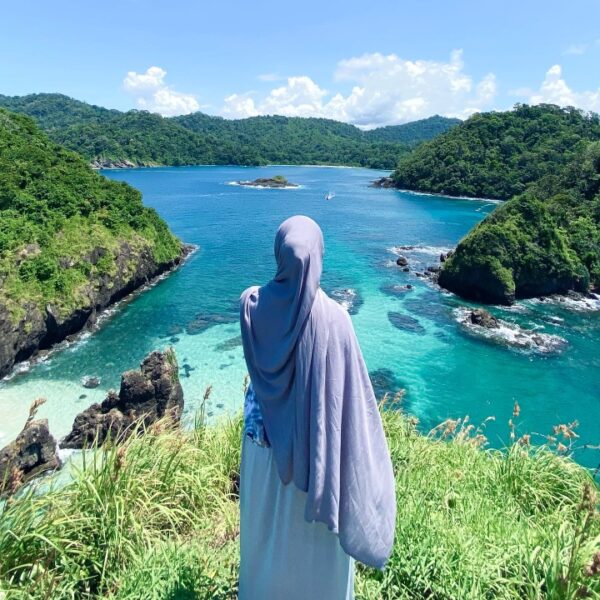 Open Trip Pulau Bedil Wedi Ireng Green Island - Image 2