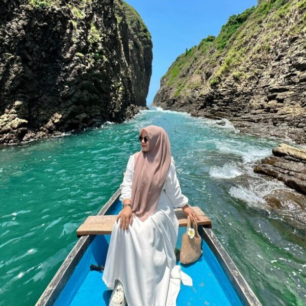 Open Trip Pulau Bedil Wedi Ireng Green Island - Image 5